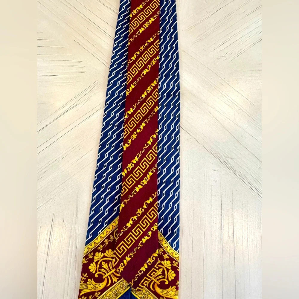 Vintage Gianni Versace 100% Silk Baroque Necktie Blue Gold Made in Italy 90s
